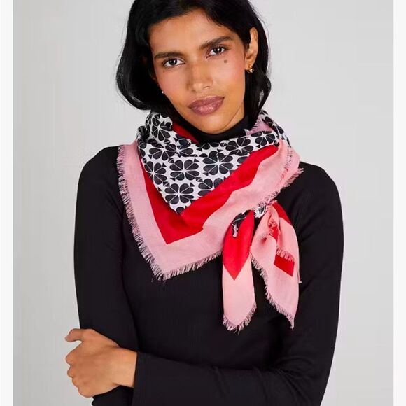 Kate Spade ♠️ Flower Silk Square One Size NTW $88 - Picture 1 of 4